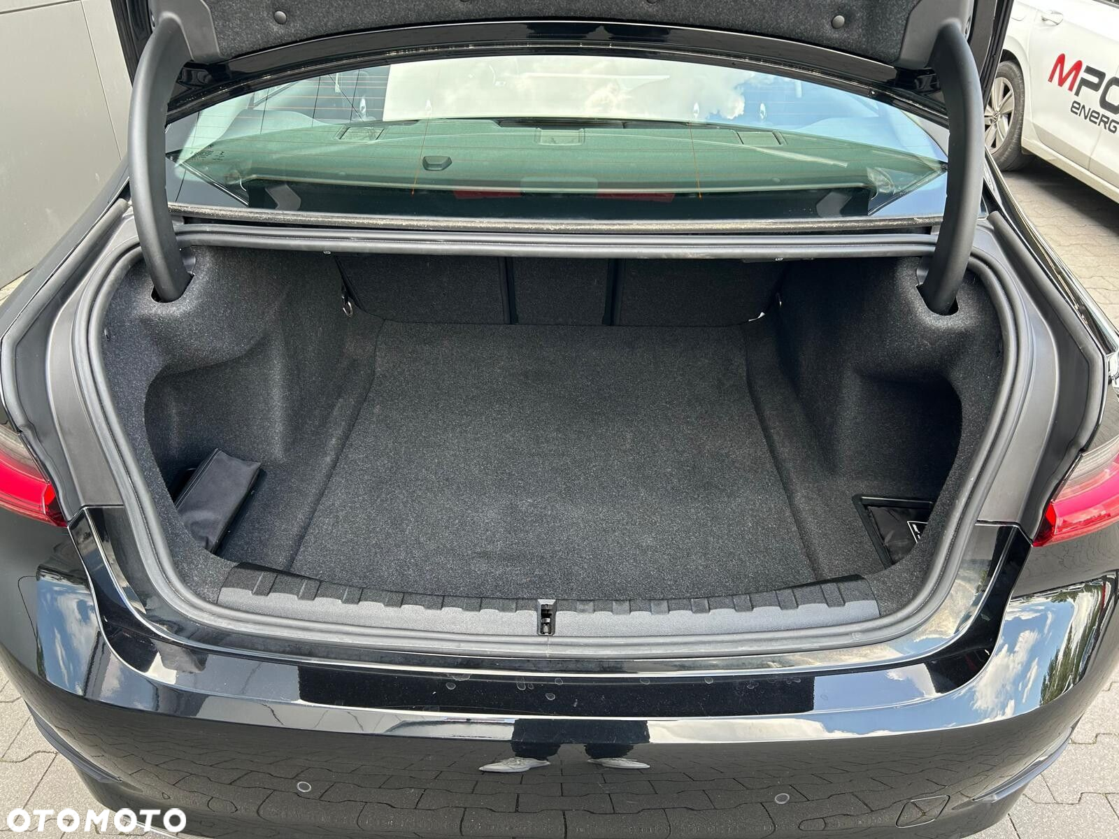 BMW Seria 3 320i Advantage - 9