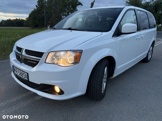 Dodge Grand Caravan - 2