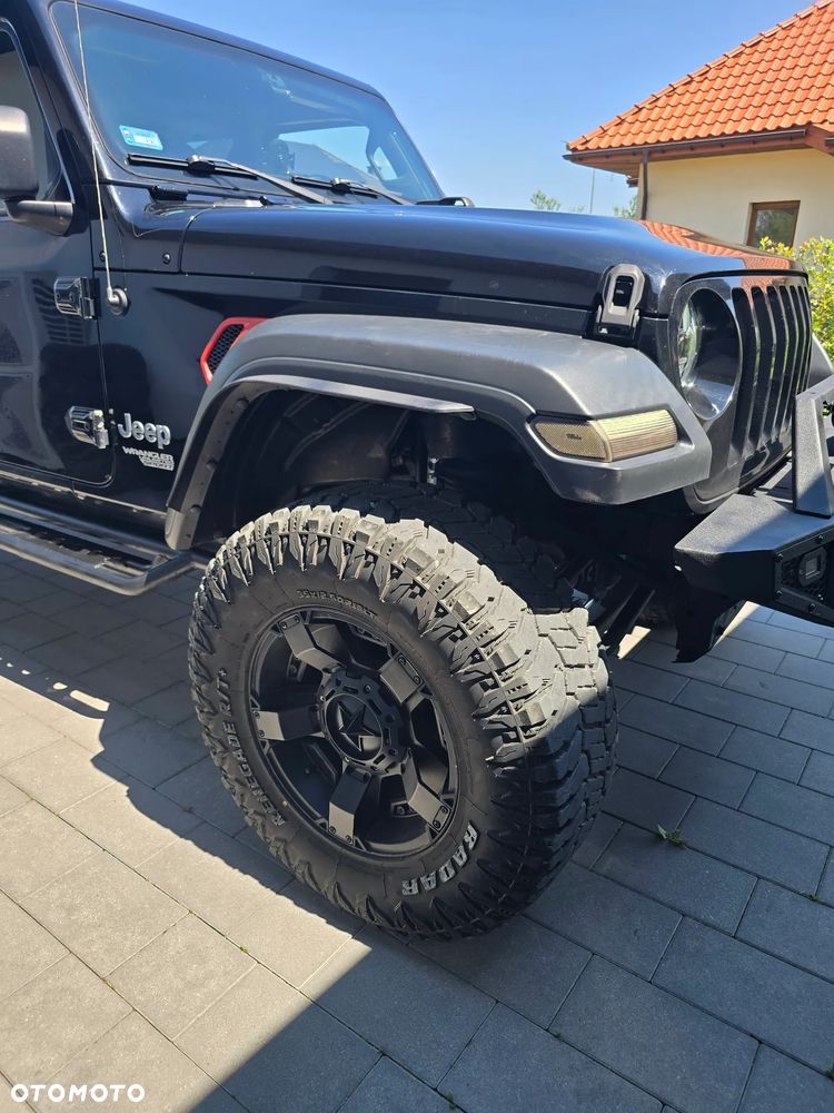 Jeep Wrangler - 19
