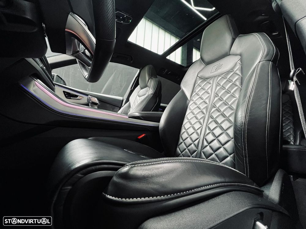 Audi SQ8 - 36