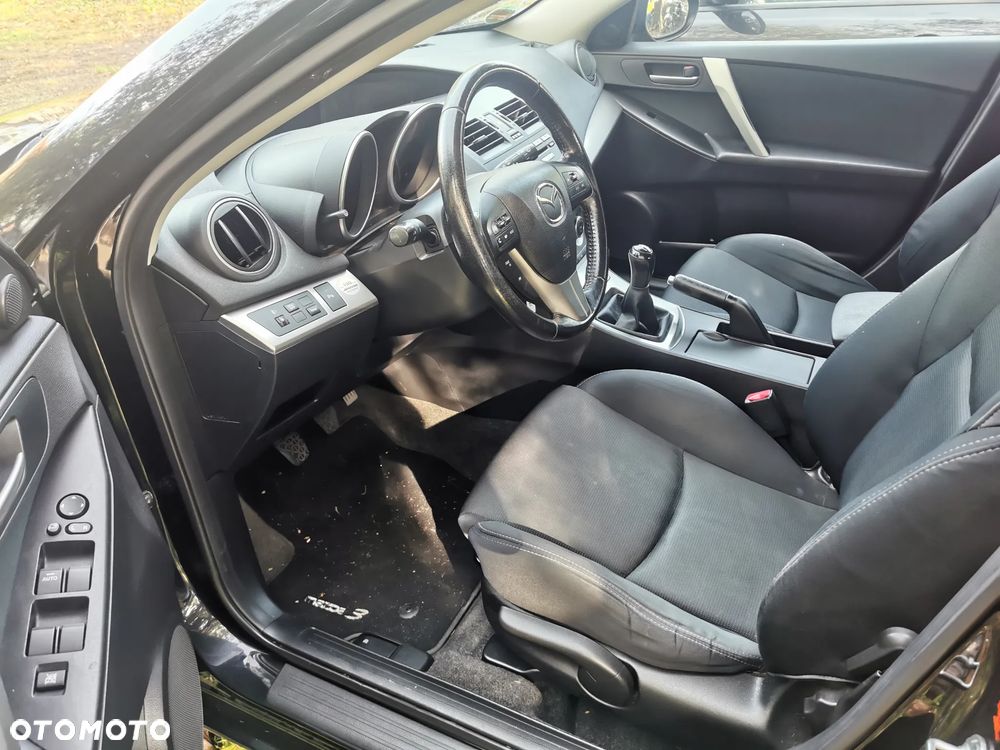 Mazda 3 - 10