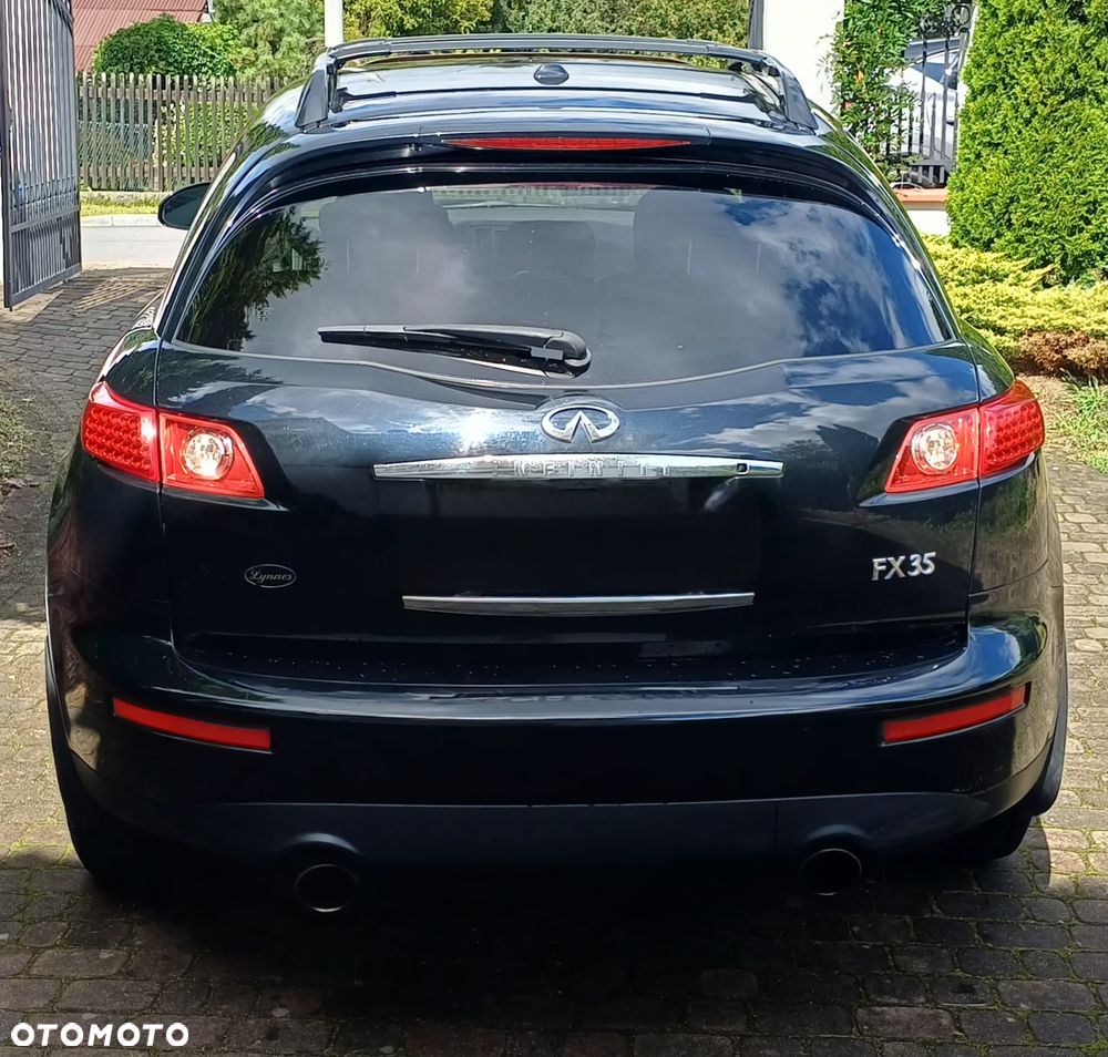 Infiniti FX - 24