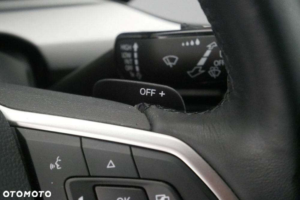 Volkswagen Golf Variant - 22