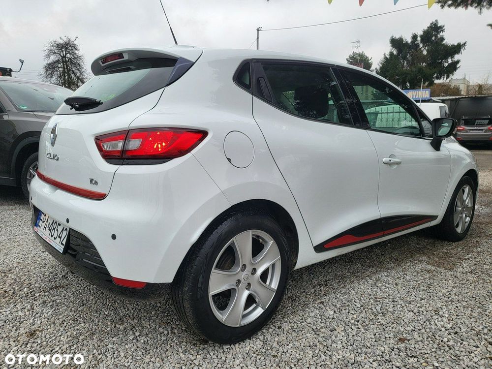 Renault Clio - 8