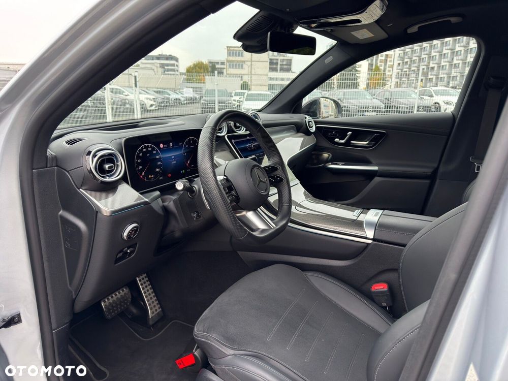 Mercedes-Benz GLC - 17