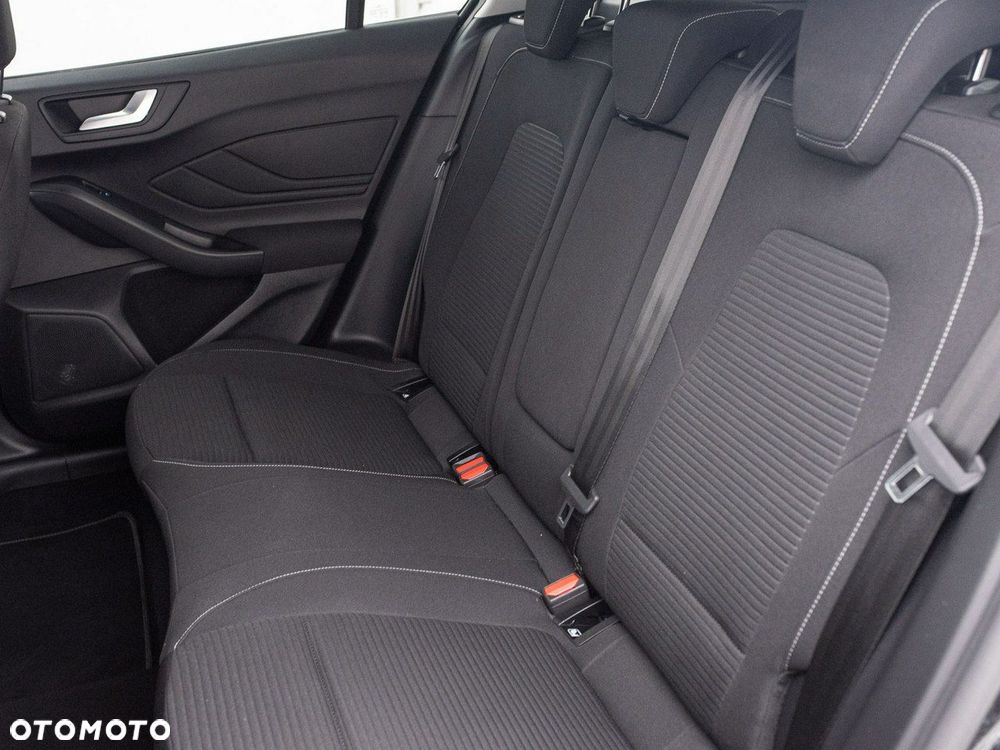 Ford Focus - 27