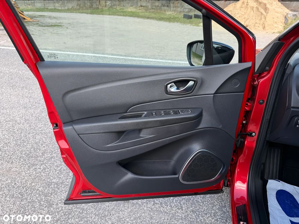 Renault Captur ENERGY TCe 120 EDC Intens - 25