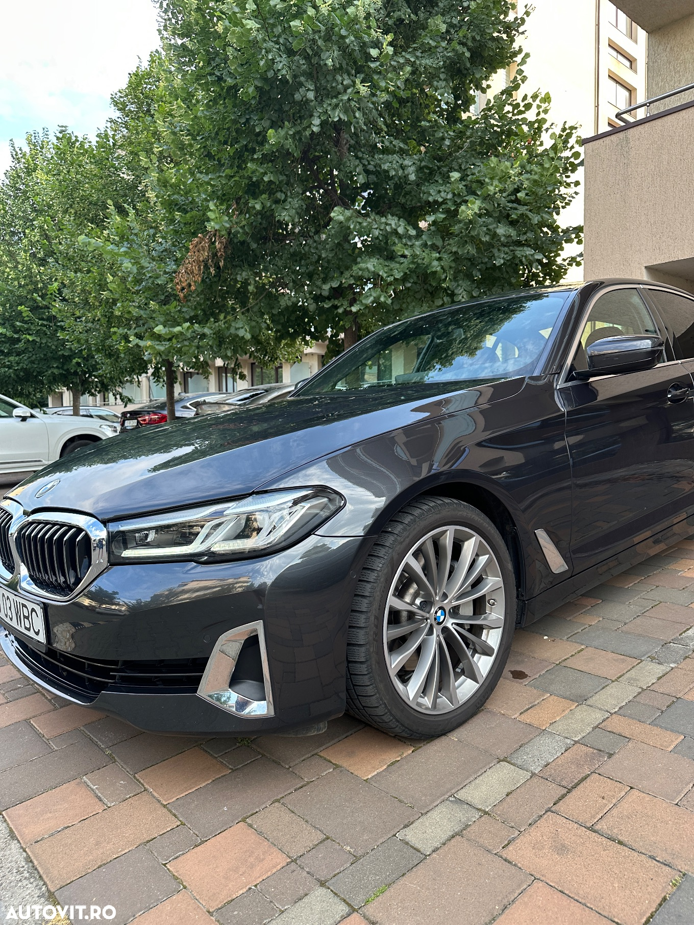 BMW Seria 5 530i xDrive AT MHEV - 4