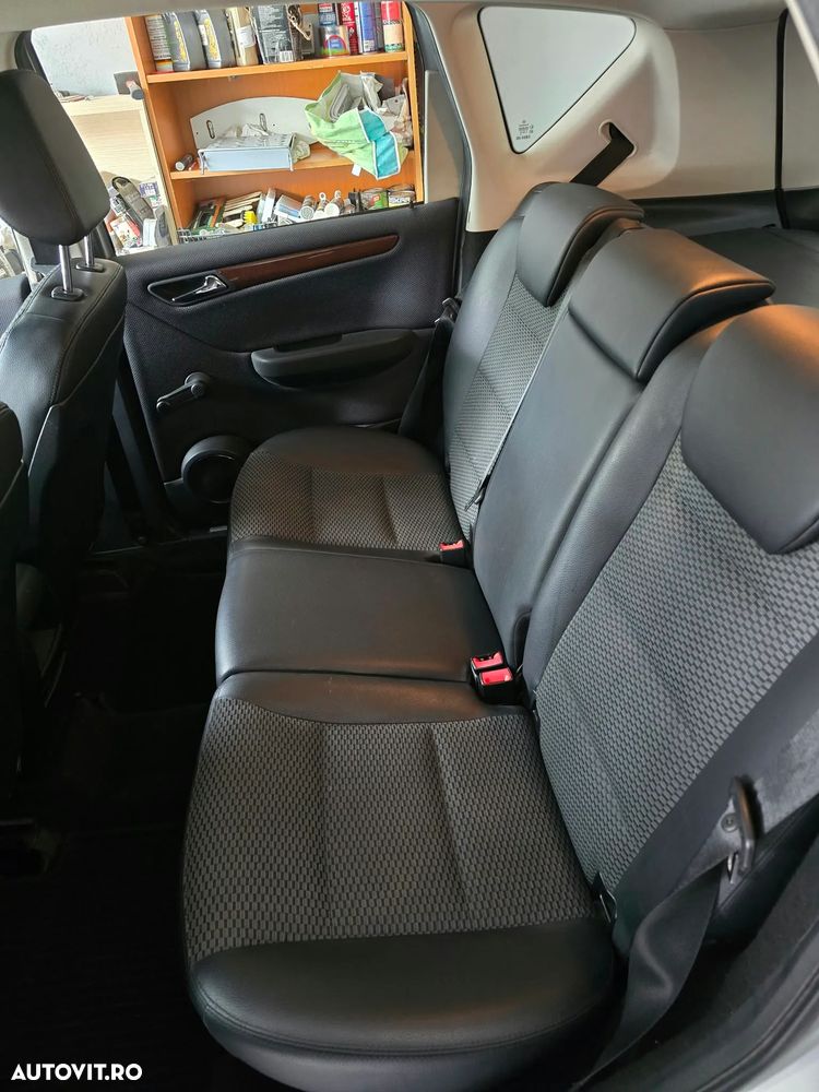 Mercedes-Benz A 180 - 7