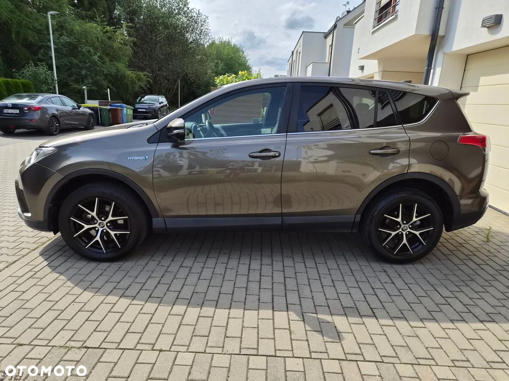 Toyota RAV4 Hybrid Premium 4x2 - 32