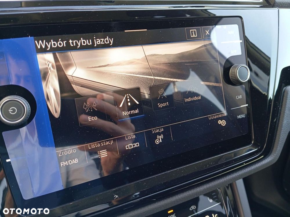 Volkswagen Touran - 17