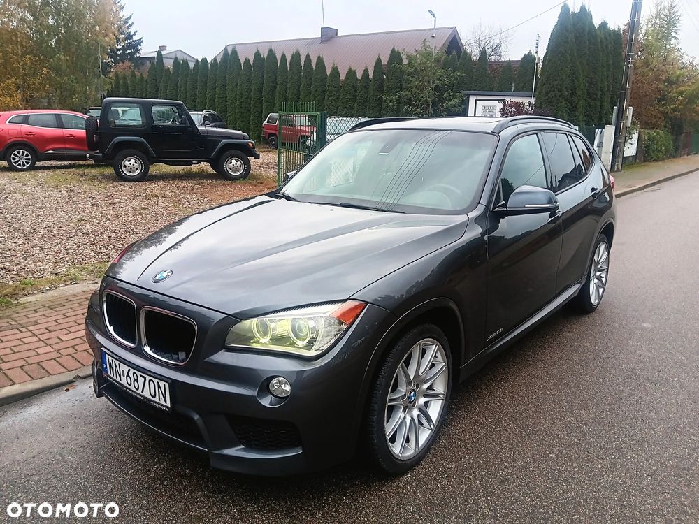 BMW X1 xDrive28i Sport Line - 1