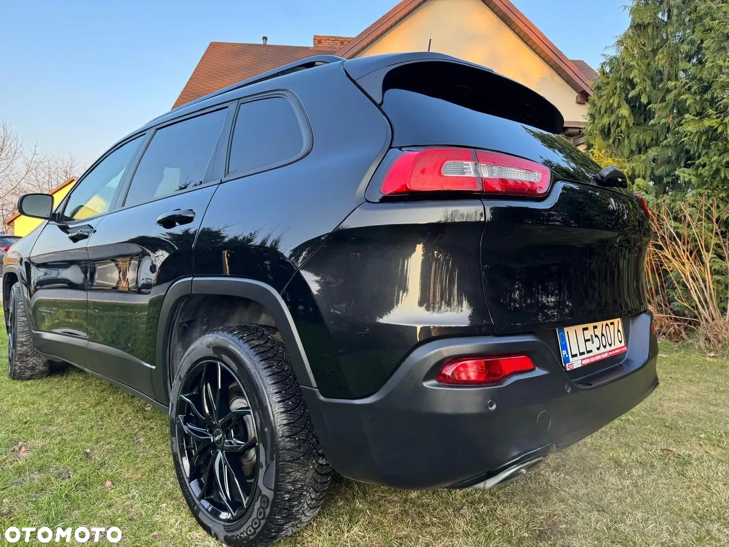Jeep Cherokee - 6