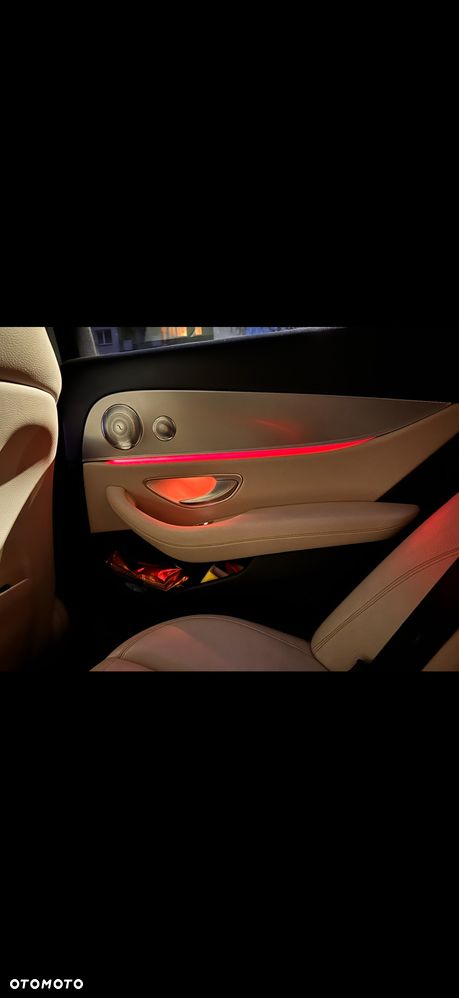 Mercedes-Benz Klasa E 220 d 9G-TRONIC - 8