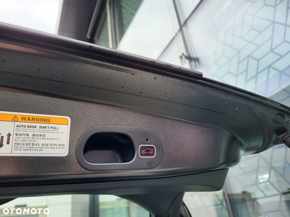 Toyota Yaris Cross Hybrid 1.5 Comfort 4x4 - 33