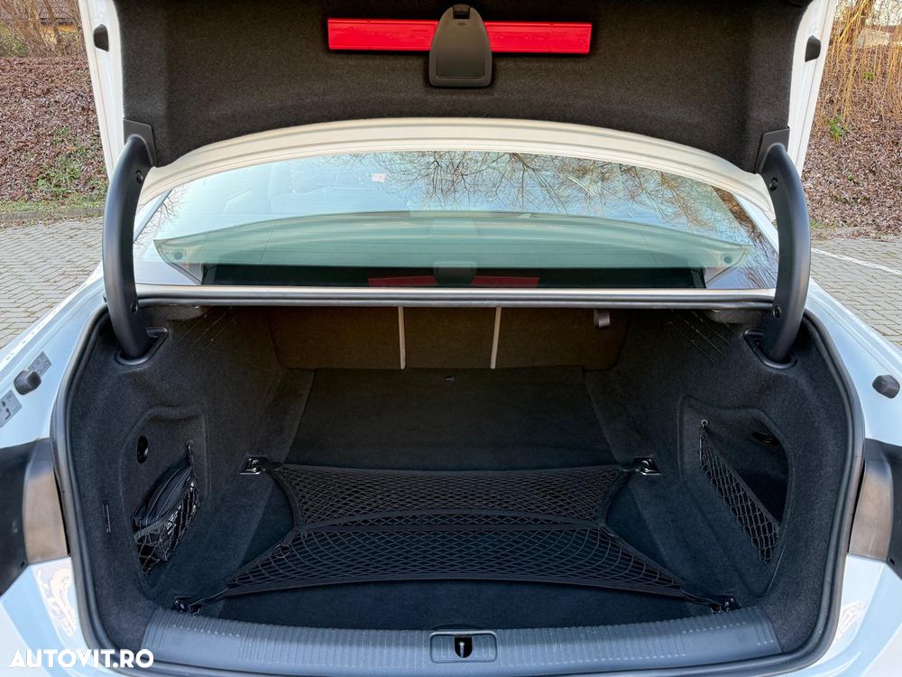 Audi A4 2.0 TDI DPF clean diesel multitronic S line Sportpaket - 19