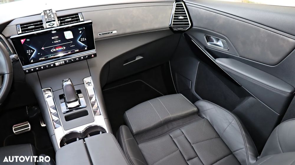 DS Automobiles DS 7 Crossback DS7 1.6 PHeV AWD 300 EAT8 OPERA - 22