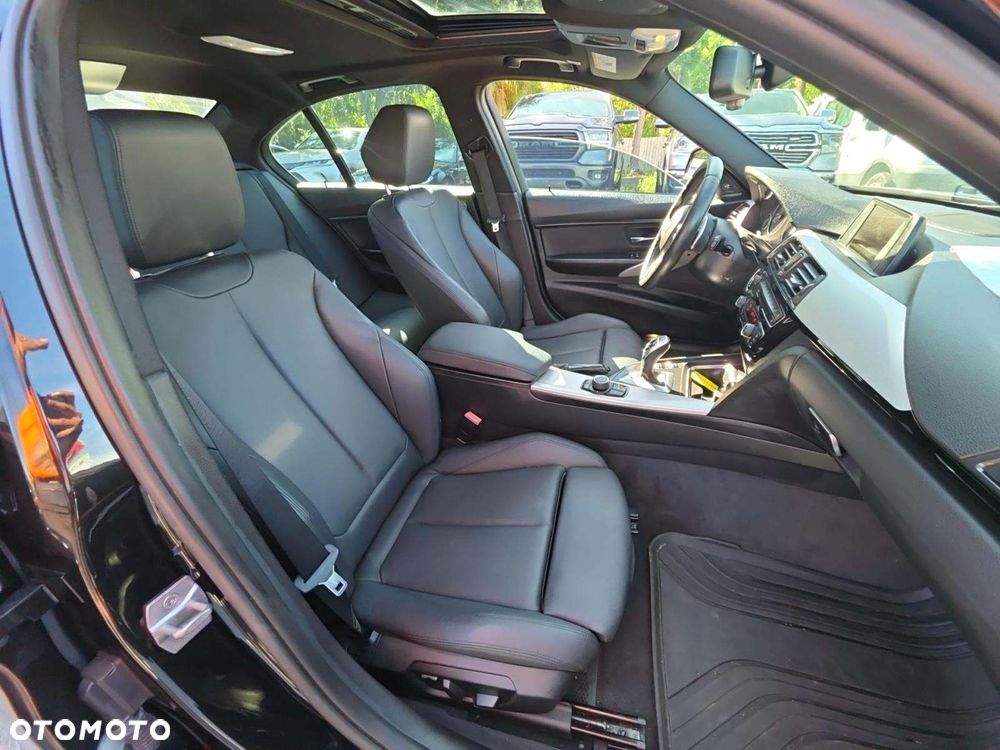 BMW Seria 3 328i Modern Line - 7