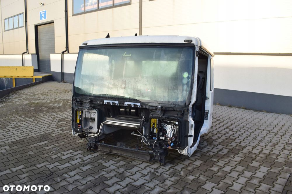 SZKIELET KABINA MAN TGS WYWROTKA / BETONIARKA - 1