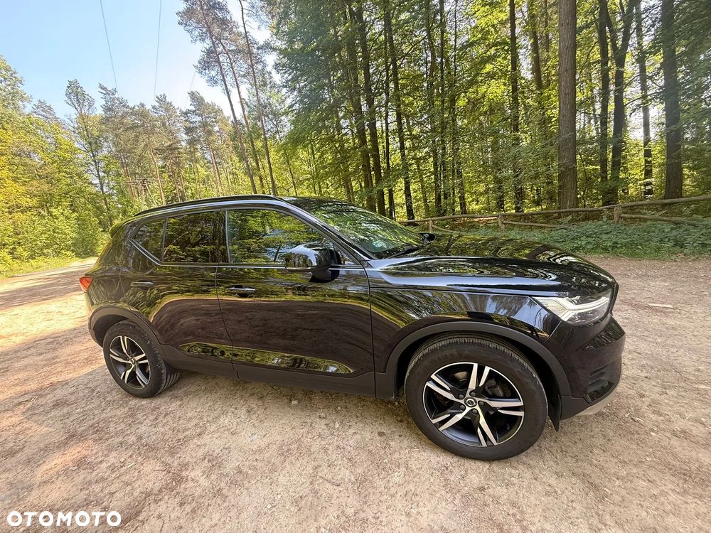 Volvo XC 40 T3 R-Design - 2