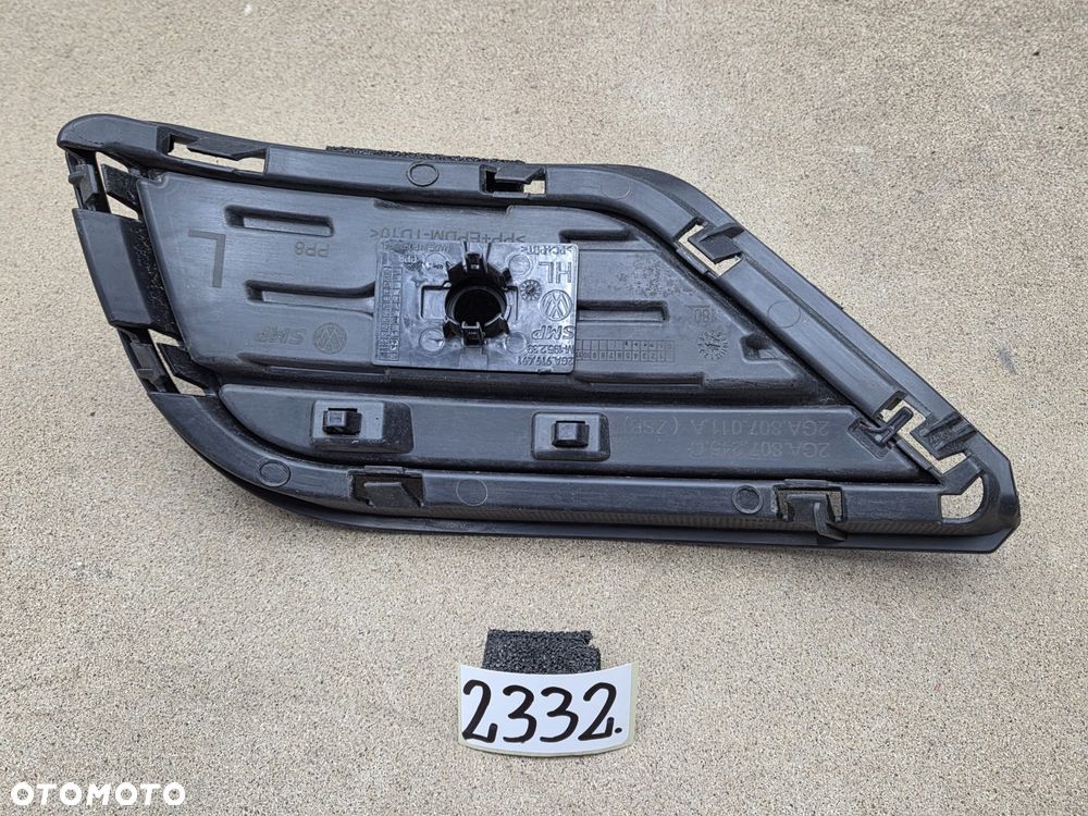 Listwa kratka zderzaka lewy Tył Volkswagen T-Roc 2GA807245C - 5