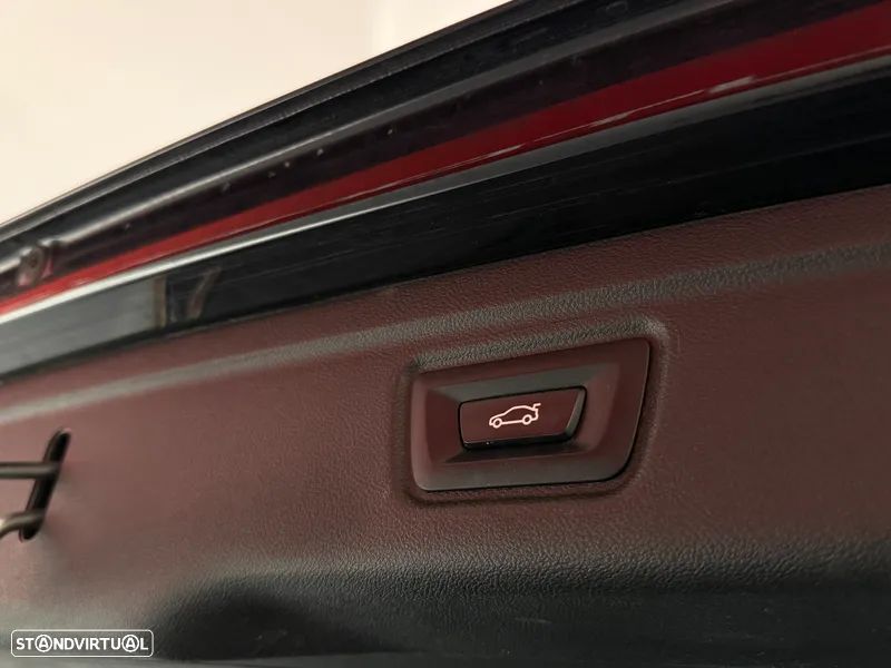 BMW 320 e Pack M Auto - 28