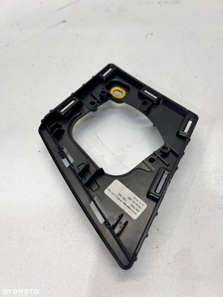 RAMKA MOCYJĄCA MASKOWNIC3 GŁOŚNIKA DESKI AUDI A6 C8 4K1035428 - 3