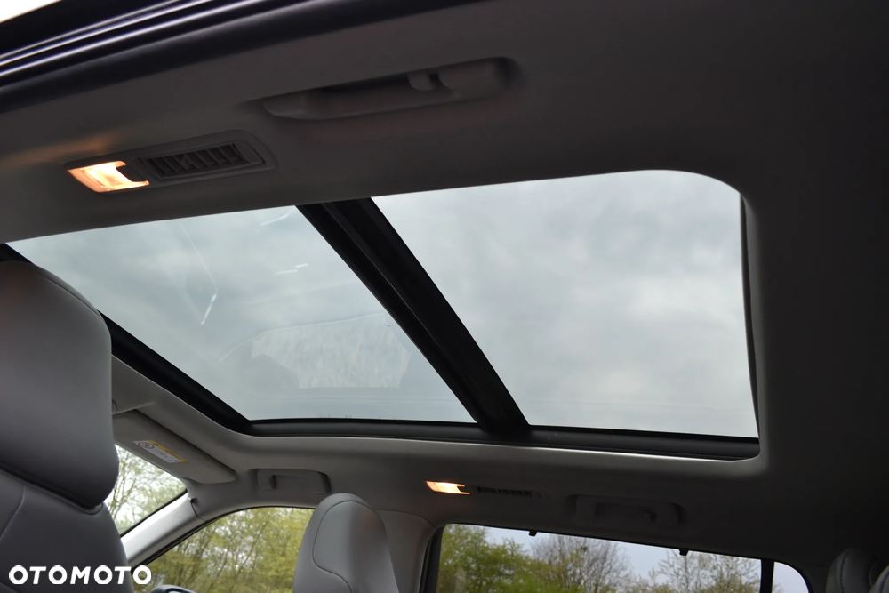 Toyota Highlander 2.5 Hybrid Executive - 32