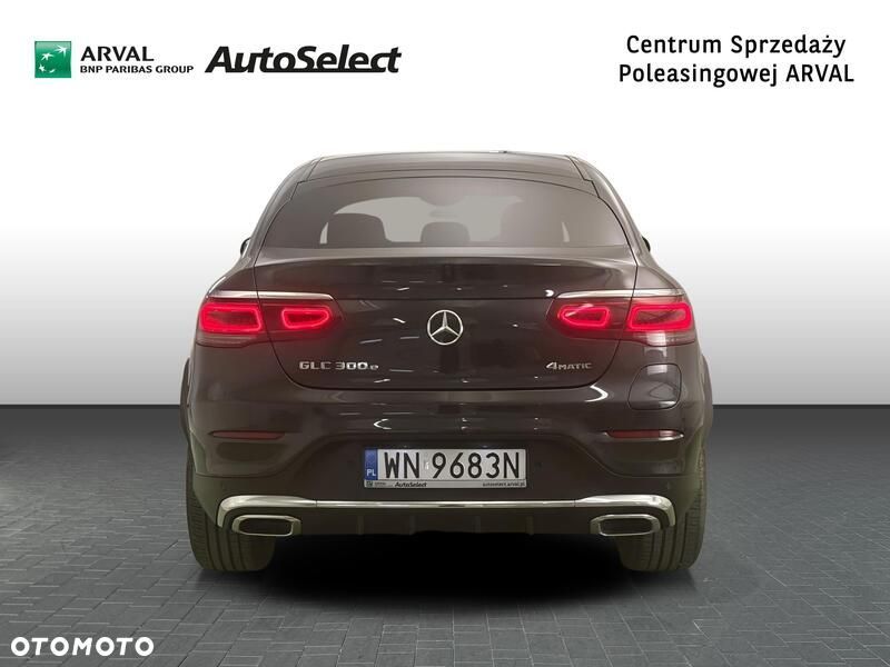 Mercedes-Benz GLC 300 e 4-Matic - 5