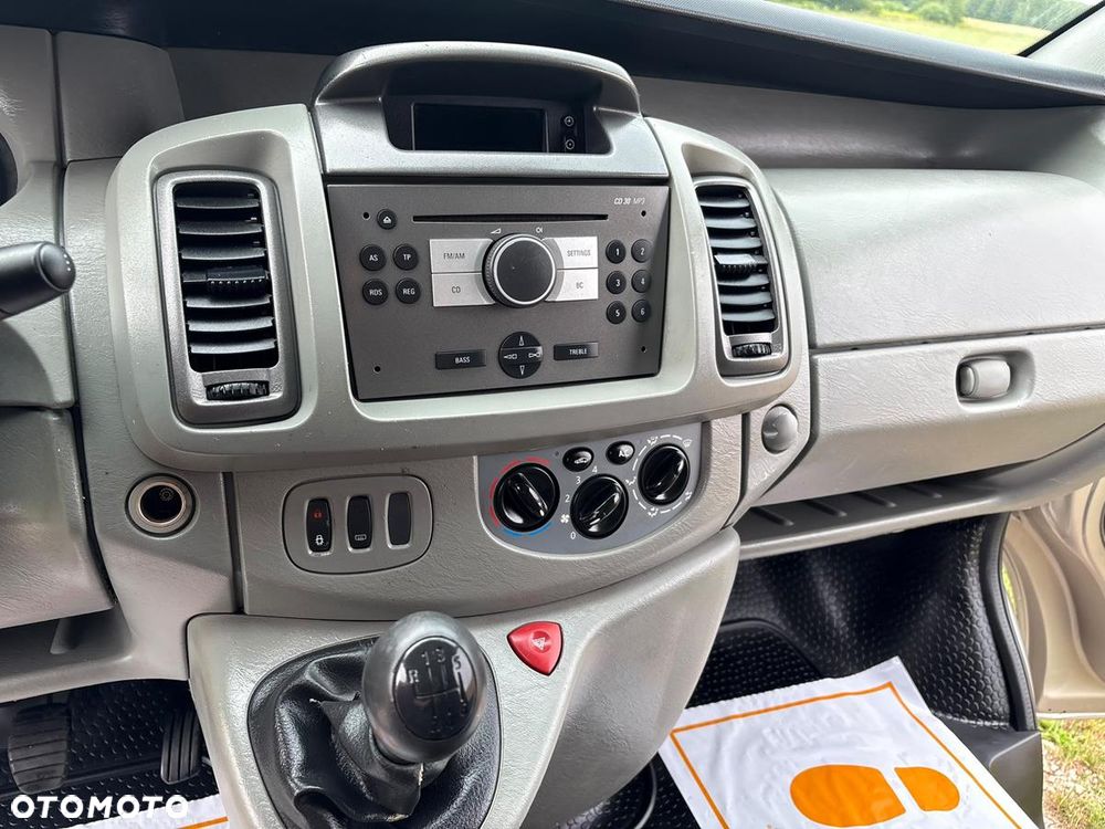 Opel Vivaro - 20