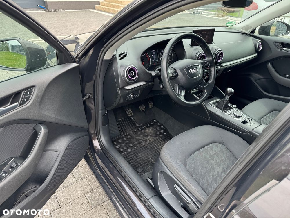 Audi A3 Sportback - 15