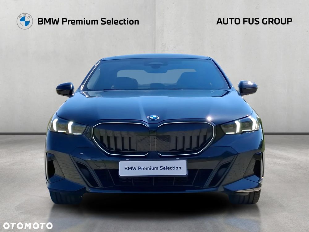 BMW Seria 5 520d xDrive mHEV M Sport - 8