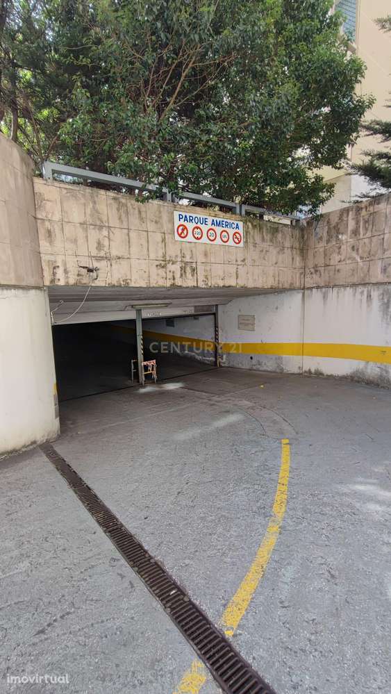 Espaço de Estacionamento em Alvalade, Lisboa - Grande imagem: 4/19