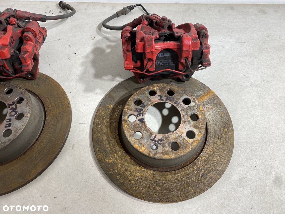 SWAP ZACISKI HAMULCOWE JARZMA TARCZE PRAWY LEWY TYŁ KOMPLET 270MM GOLF VIII Audi A3 8V 0V4 - 2