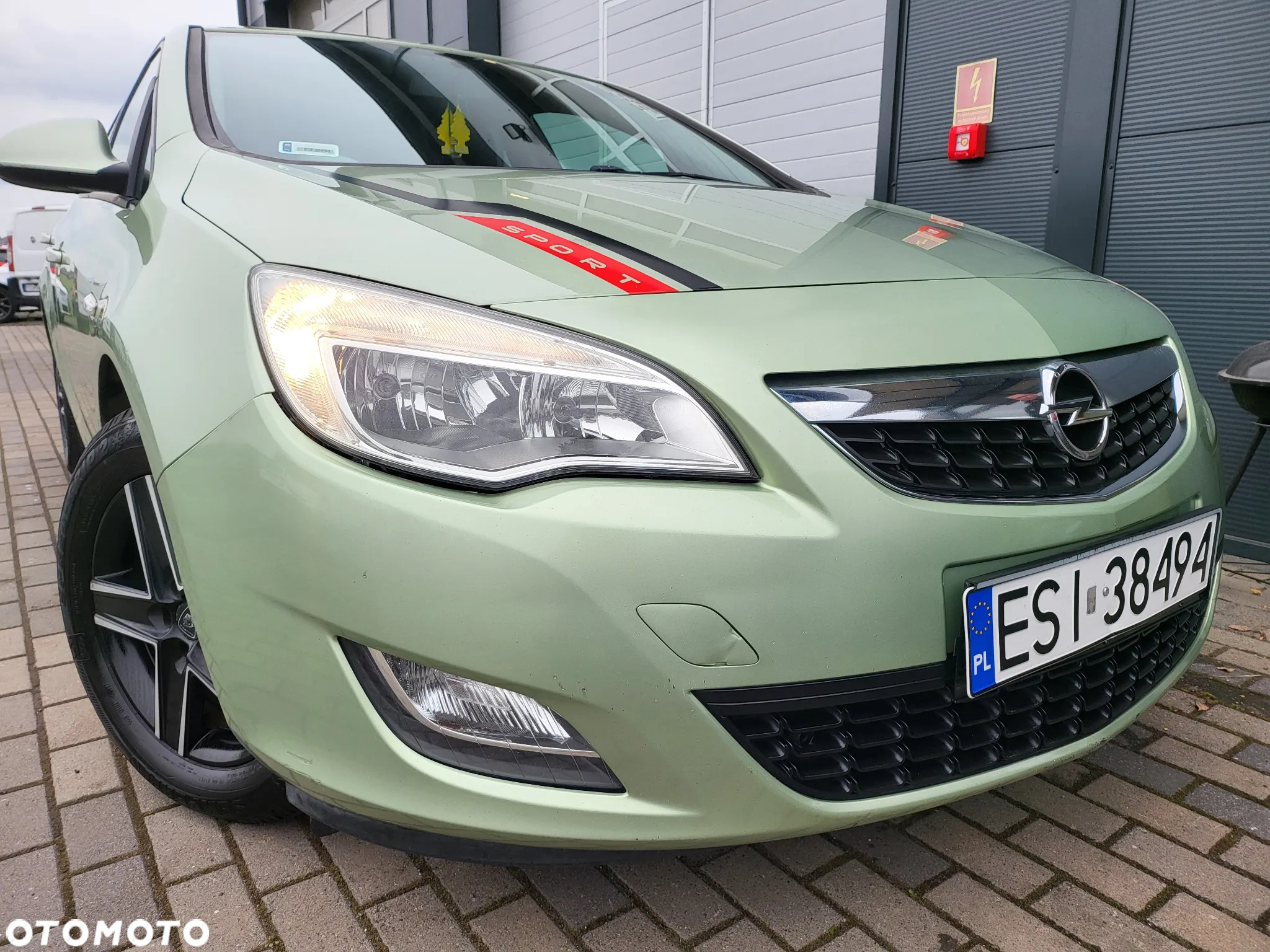 Opel Astra 1.4 Turbo Color Edition - 21