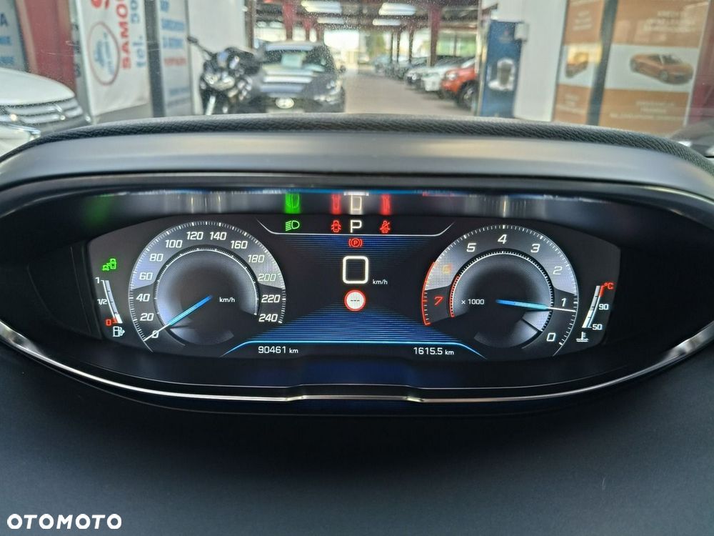 Peugeot 3008 1.6 PureTech GPF GT Line S&S EAT8 - 29