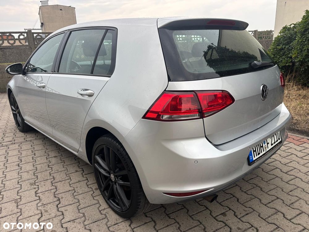 Volkswagen Golf - 7