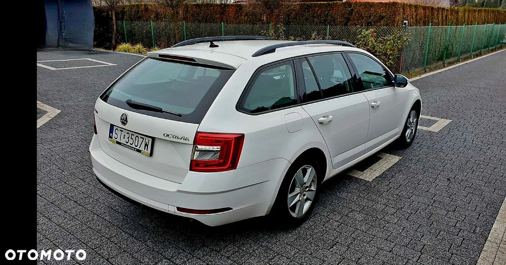 Skoda Octavia 1.6 TDI SCR Ambition - 4