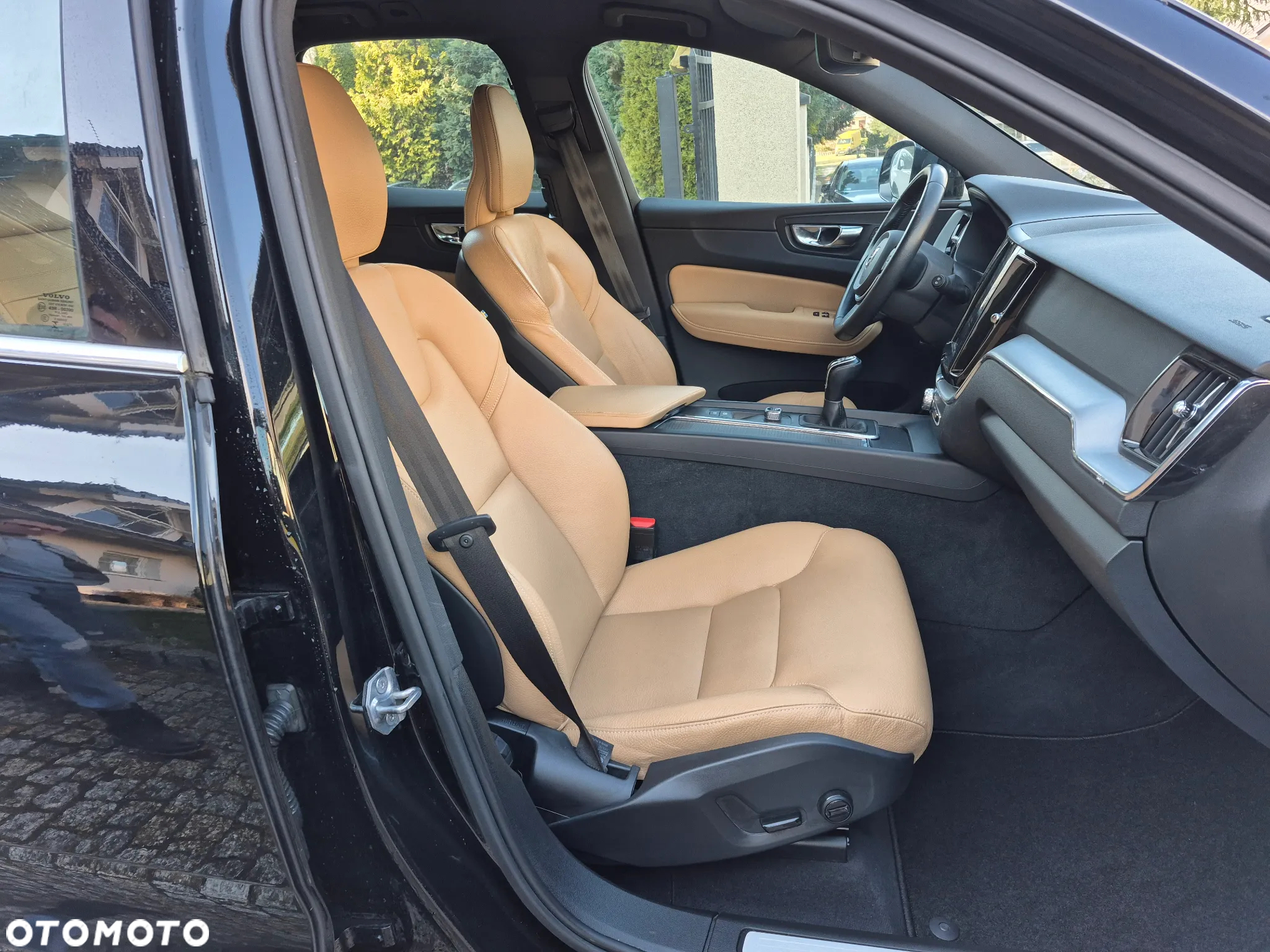 Volvo XC 60 D4 Momentum - 31