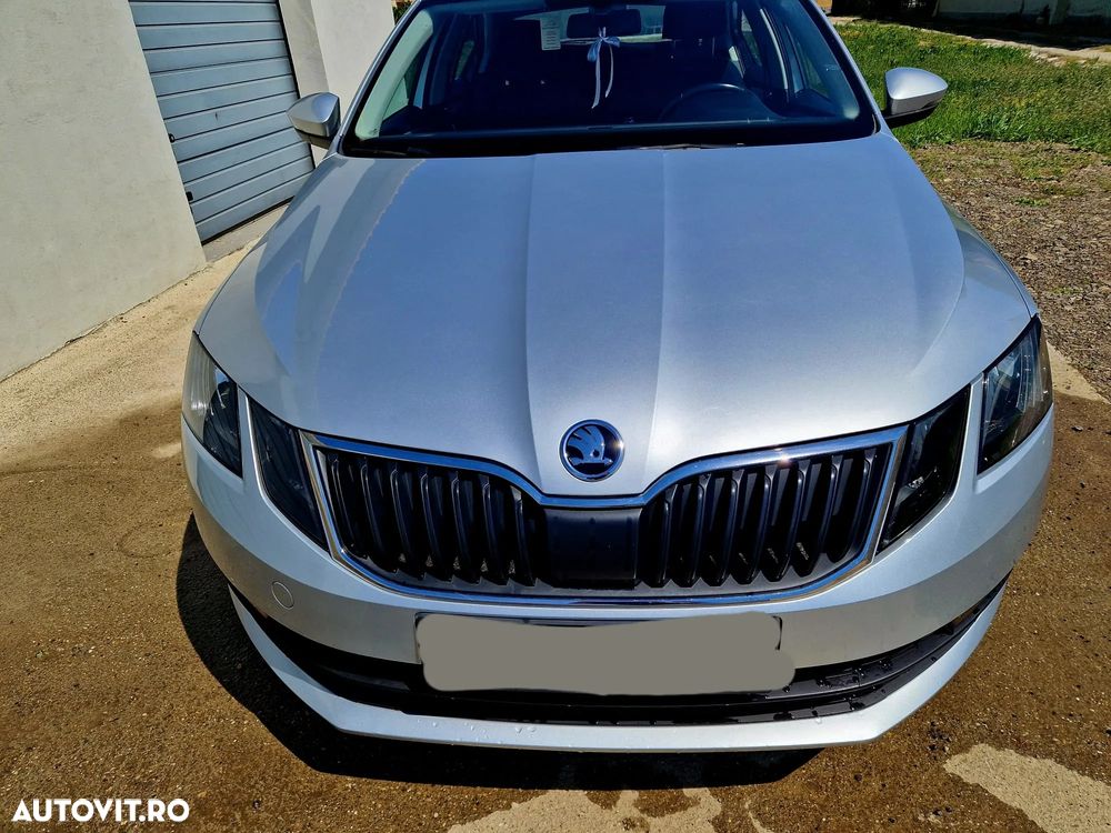Skoda Octavia - 2