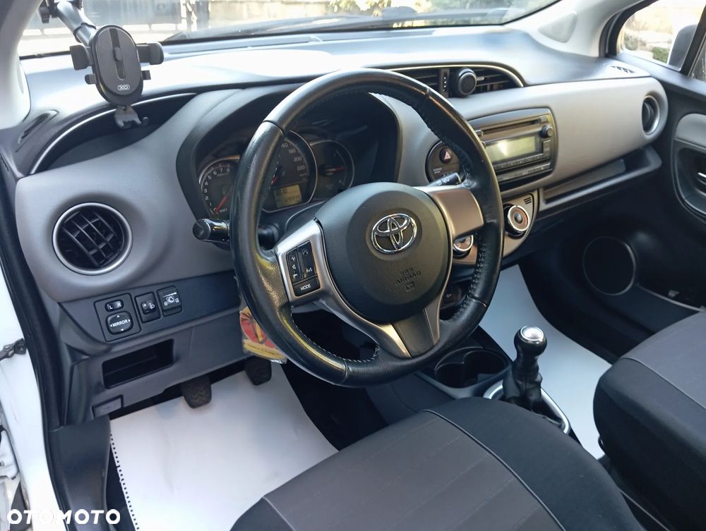 Toyota Yaris 1.0 Active EU6 - 6