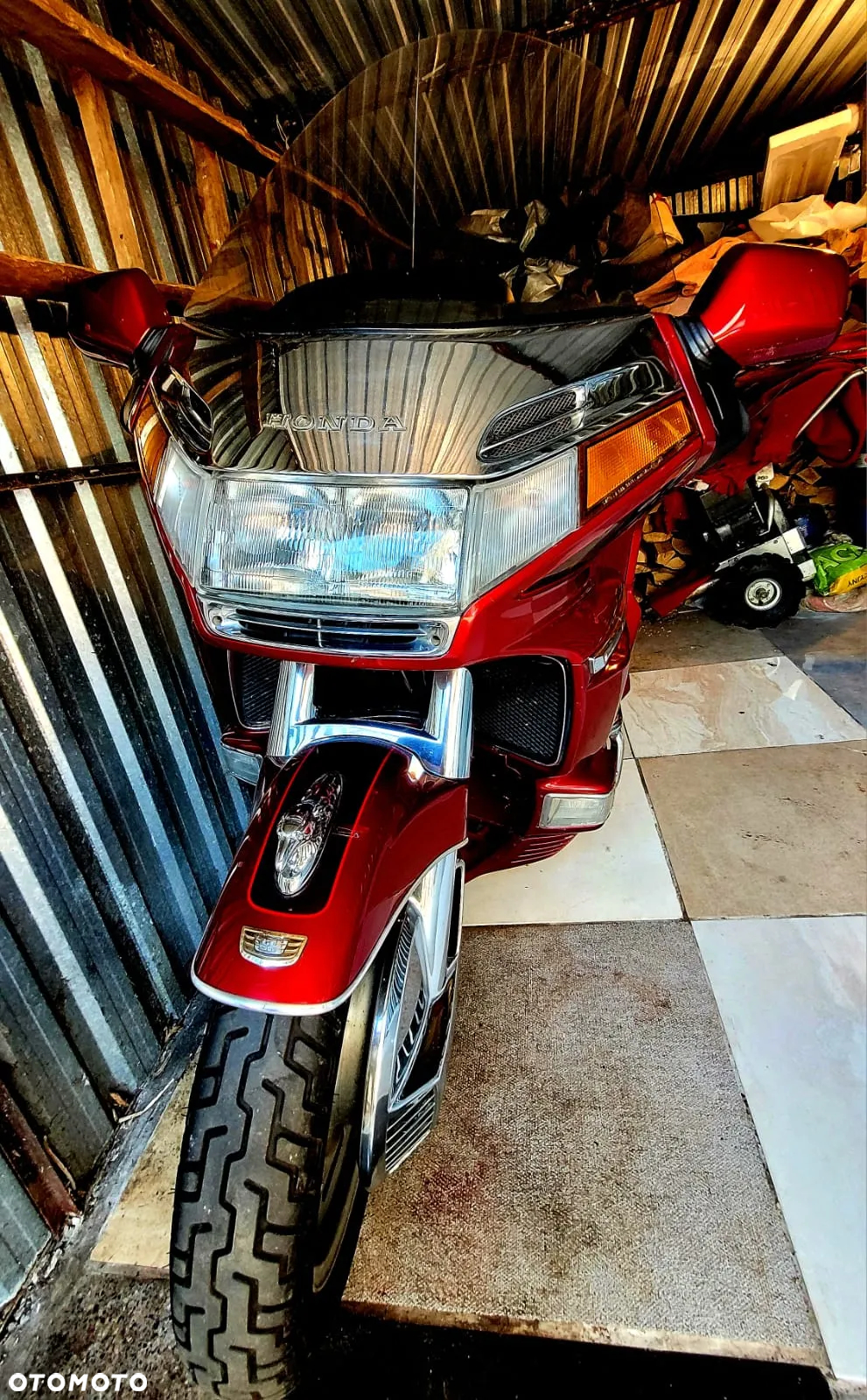 Honda GL - 9