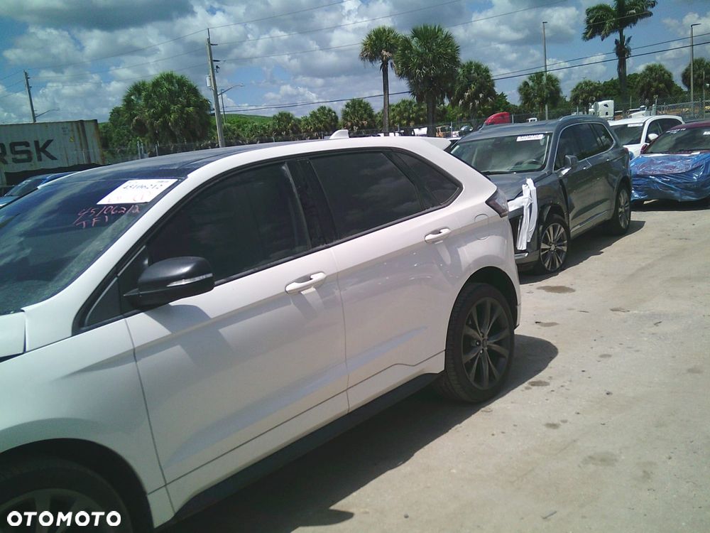 Ford Edge 2.0 EcoBlue Bi-Turbo 4x4 ST-LINE - 3