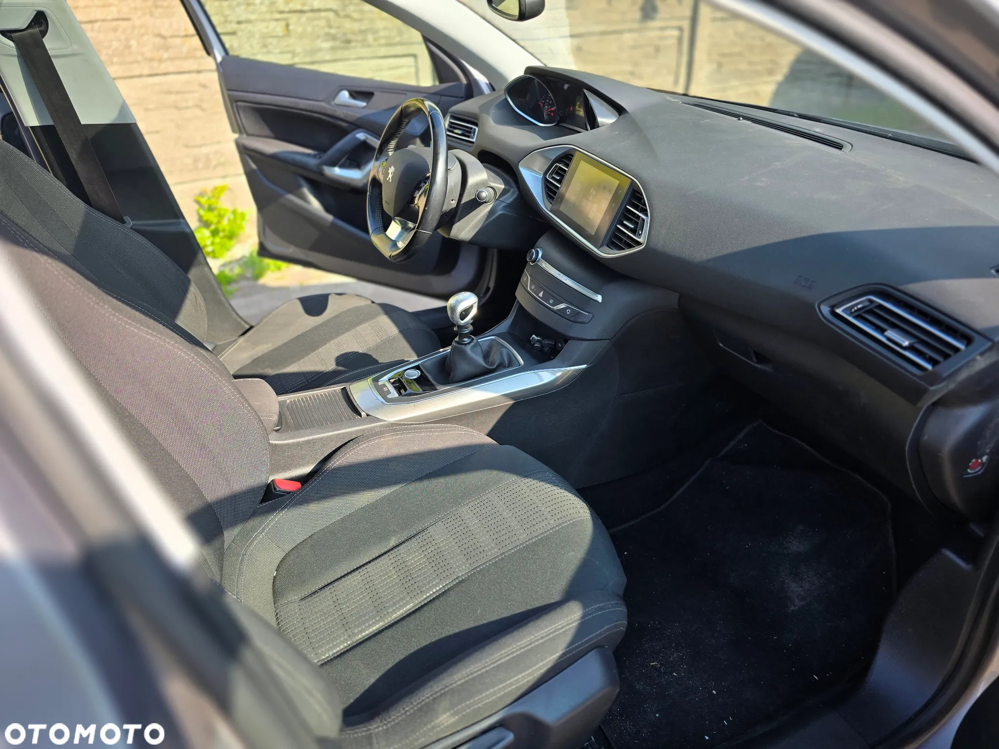 Peugeot 308 1.2 PureTech Allure S&S - 10