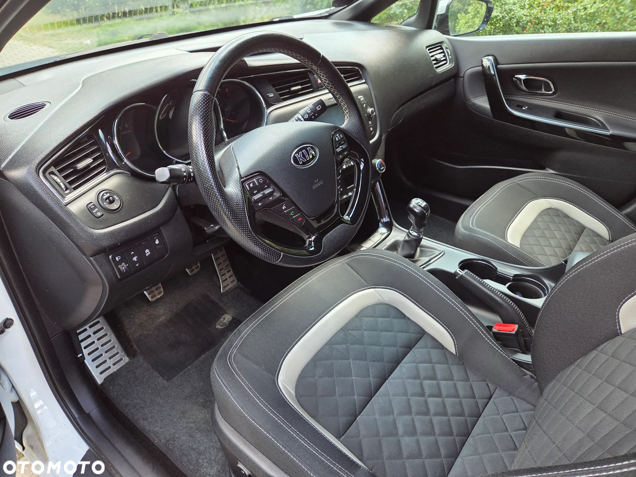 Kia Ceed Cee'd 1.6 CRDi GT Line - 6