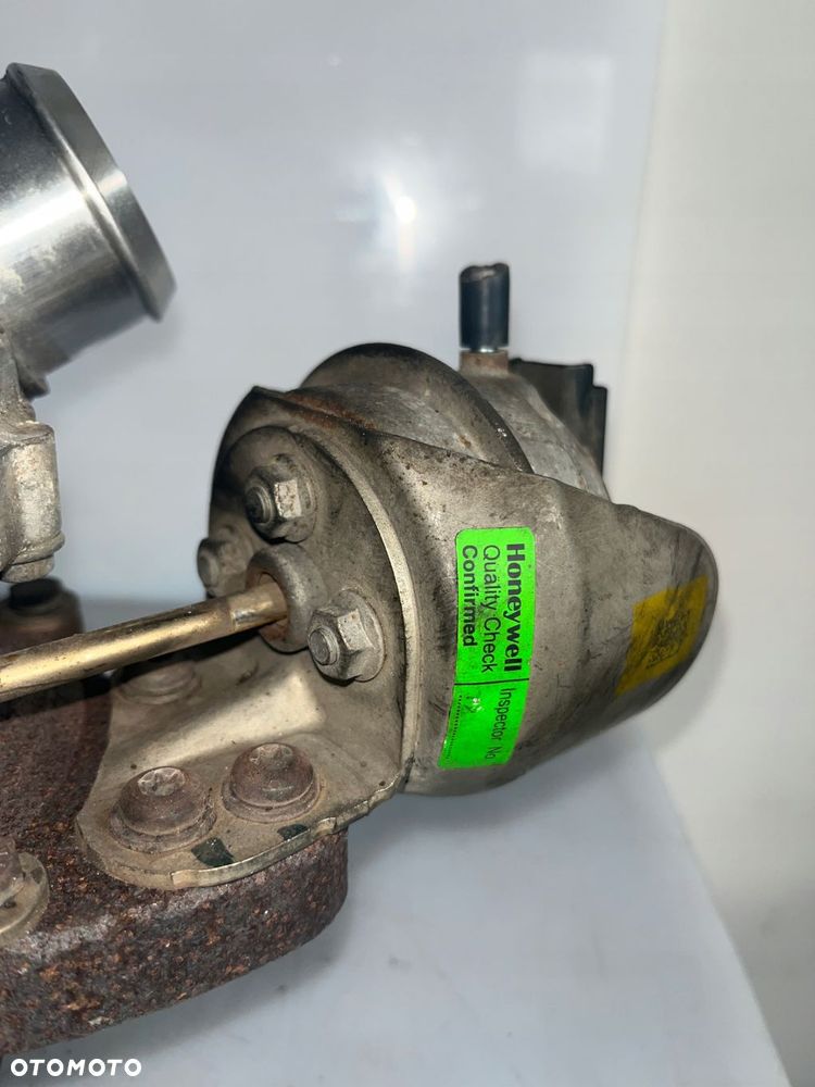 używana turbosprężarka 2.0 ford 783583 806498 z demontażu - 3