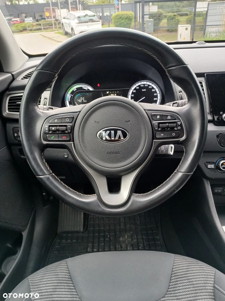 Kia Niro 1.6 GDI Hybrid M - 19