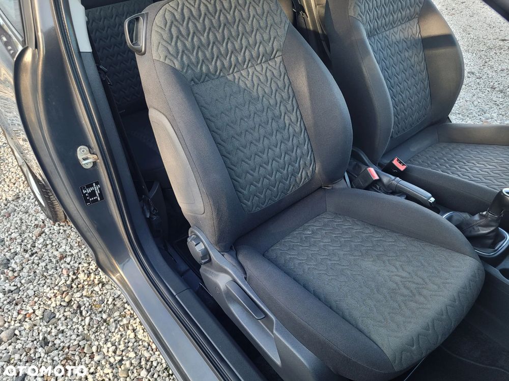 Opel Corsa 1.4 16V Active - 24