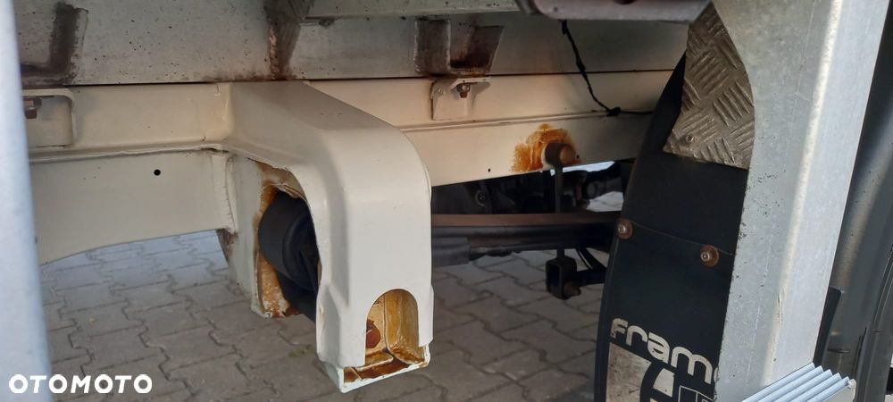 Volkswagen Crafter - 16
