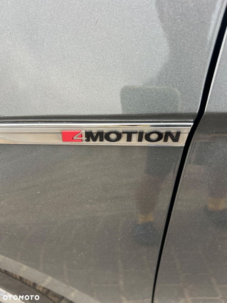 Volkswagen Passat 2.0 TDI SCR 4Motion DDG Highline - 20